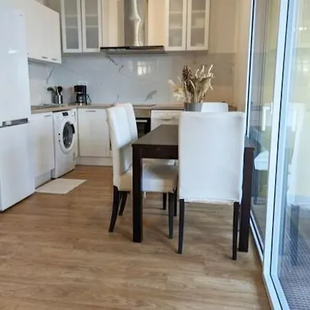 Susan Brownell Machine De L'ile - 3ch - Balcon *