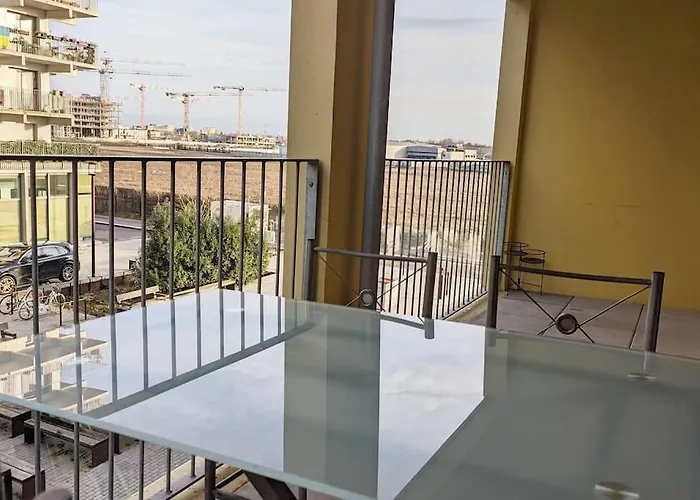 Susan Brownell Machine De L'ile - 3ch - Balcon * Nantes