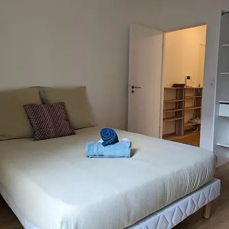 Susan Brownell Machine De L'ile - 3ch - Balcon Apartment *